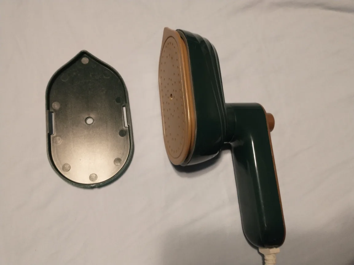 Dark green and bronze mini travel iron image indicator(3)