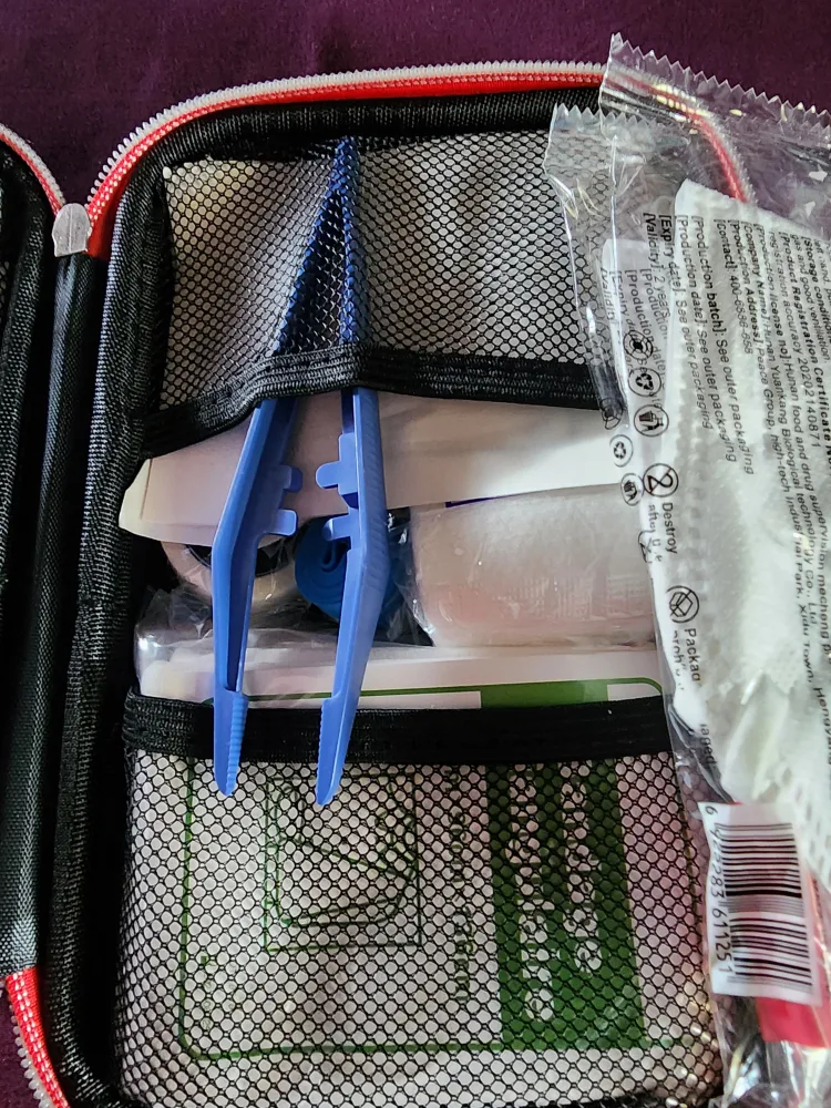 #freecycle First Aid Kit with Supplies image indicator(4)