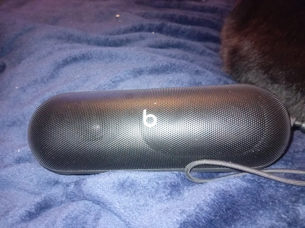 Beats pill speaker thumbnail