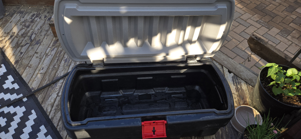 Rubbermaid Cargo Box - 48 Gallon - photo 2