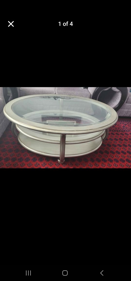 Stylish Oval Coffee Table