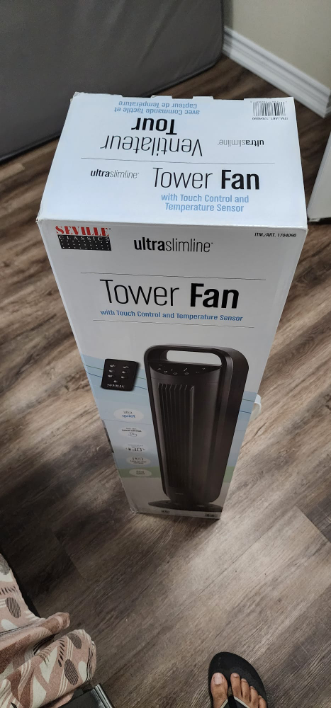 Seville Classics UltraSlimline Tower Fan