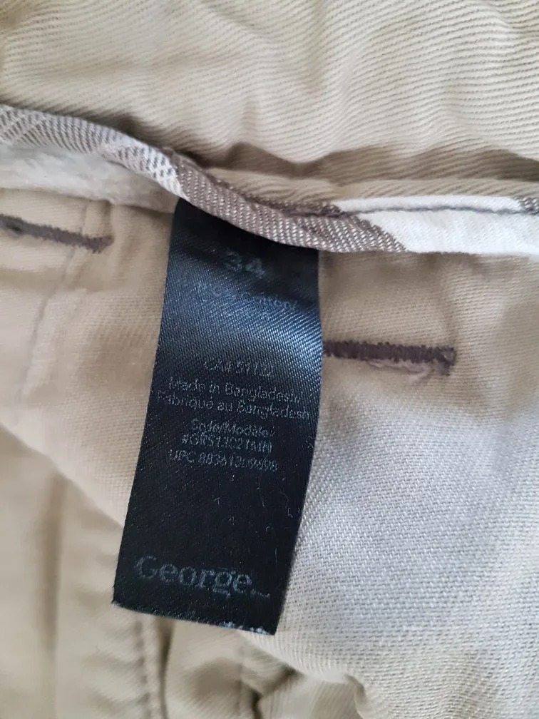 George Plaid Cargo Shorts - Size 34 image indicator(2)