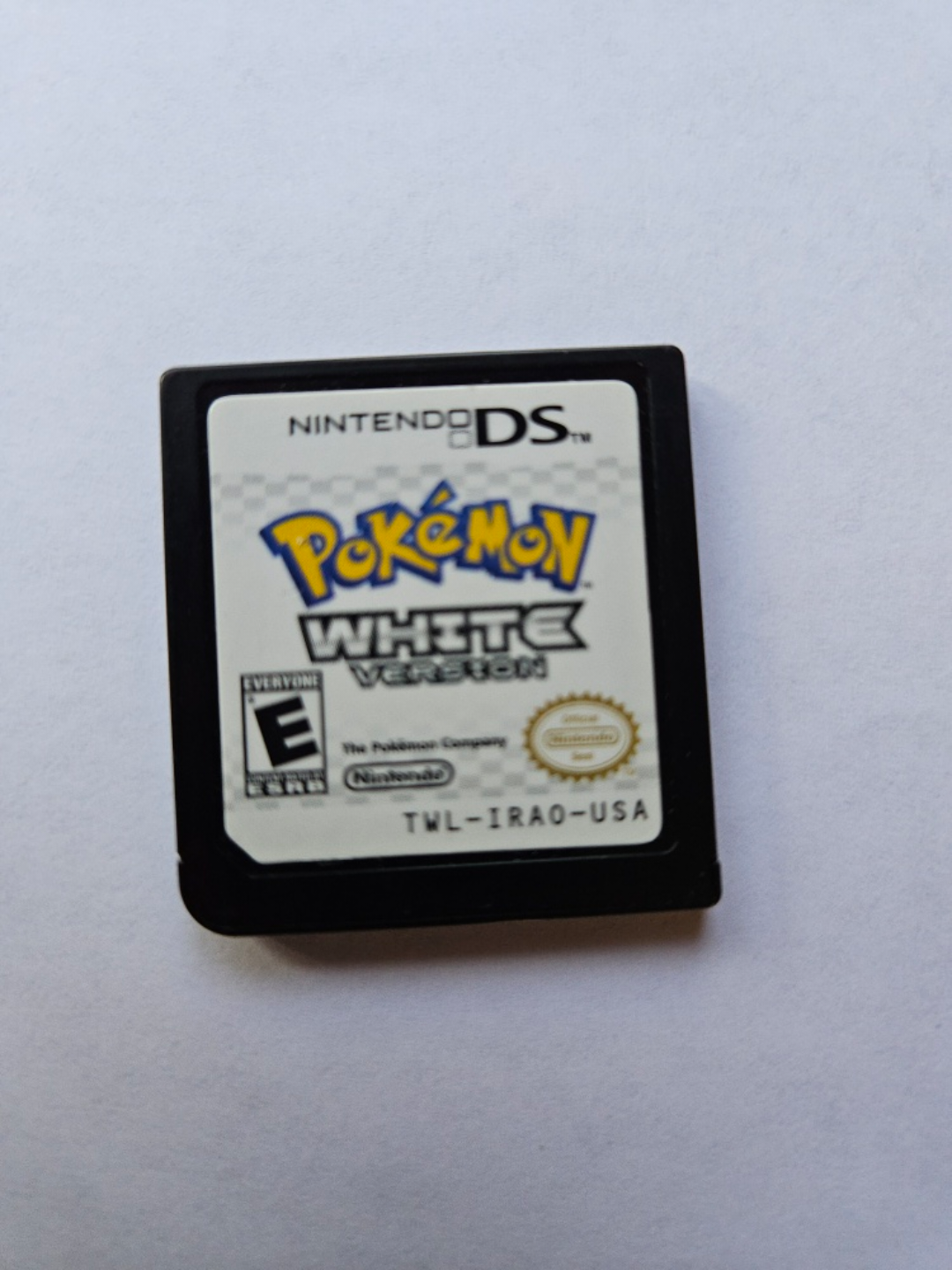 Pokémon White Version Nintendo DS Game and case - photo 2