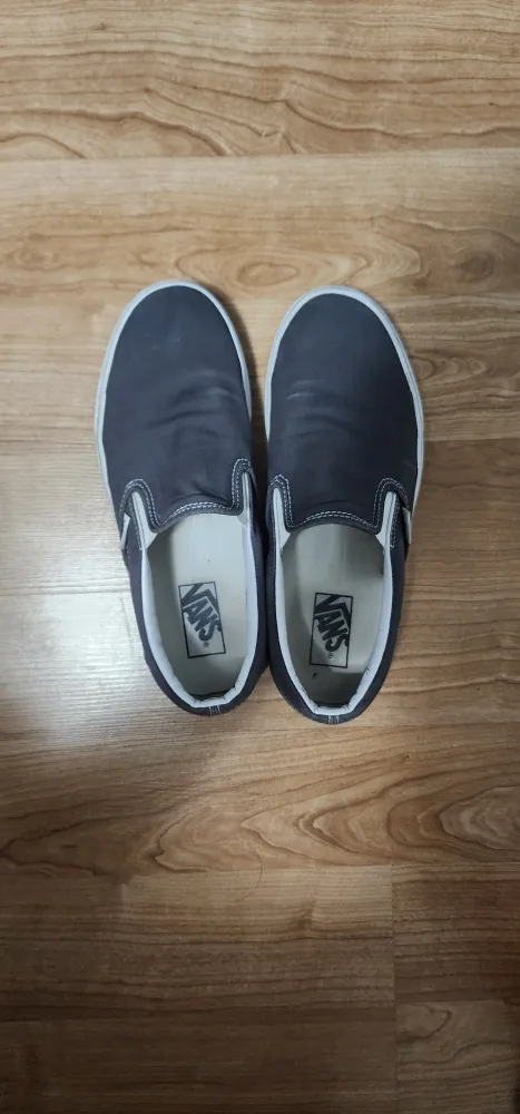 2 Shoes + 2 Tops image indicator(4)