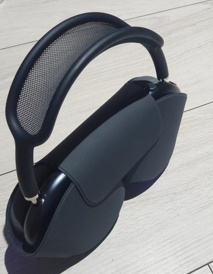 AirPods Max Headphones and smart case - photo 4