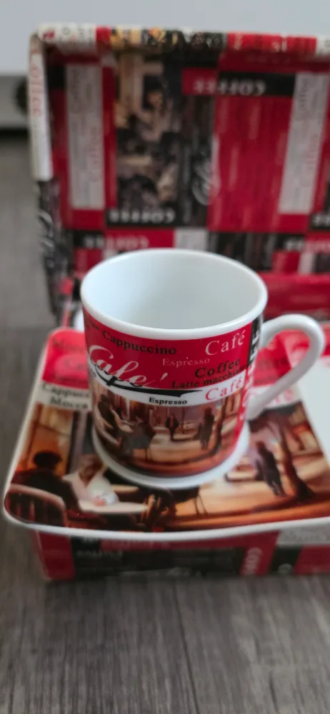 Coffee Cup Set with Saucers thumbnail