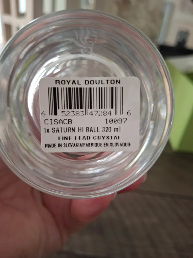 Pair of crystal Royal Doulton glasses image indicator(2)