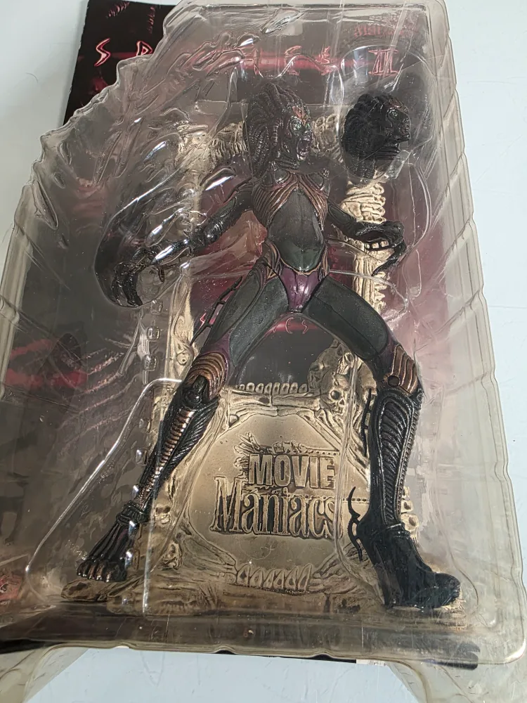 Movie Maniacs Species II Eve Action Figure thumbnail