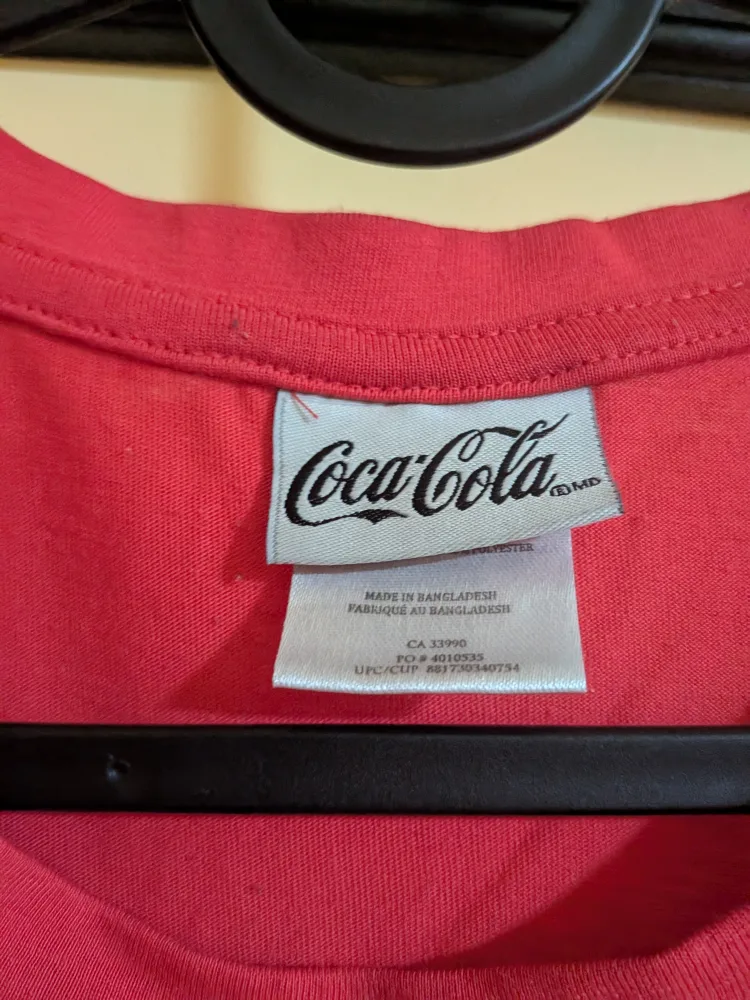 Cherry Coca-Cola T-Shirt - Size S image indicator(3)