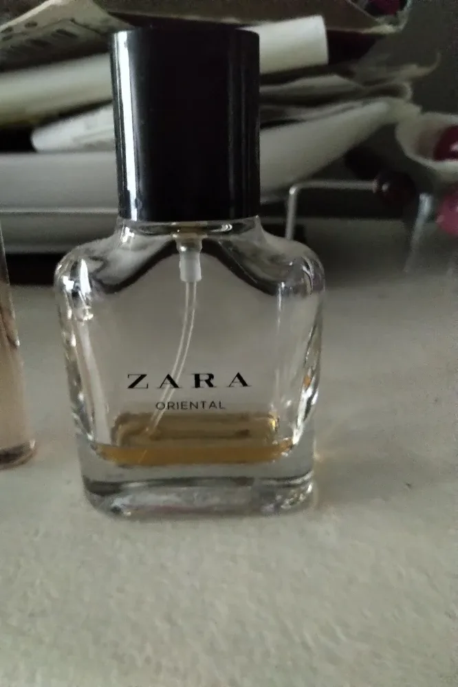 Assorted Perfume Bottles image indicator(4)