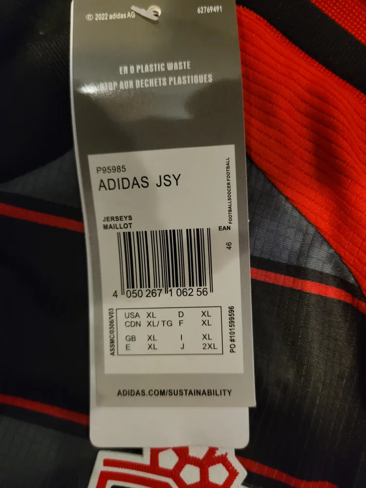 New Adidas Toronto FC Jersey, XL image indicator(3)
