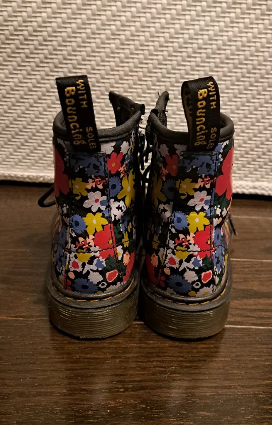 Dr. Martens Floral Print Leather Boots image indicator(3)