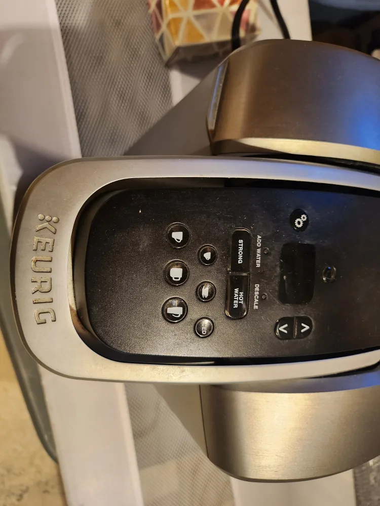 Keurig K-Elite Single Serve K-Cup Pod Maker image indicator(2)