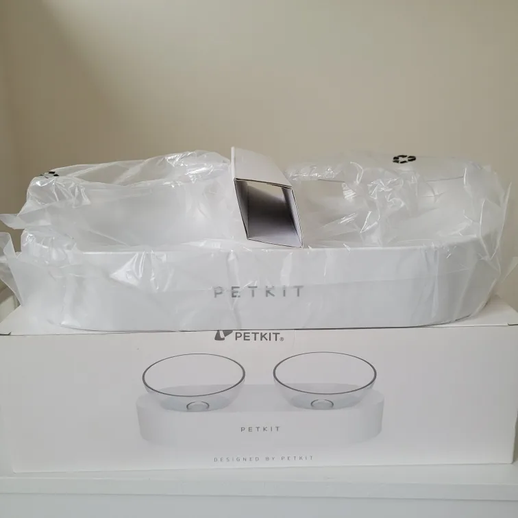 Brand New set Pets Water & Food Bowl image indicator(3)