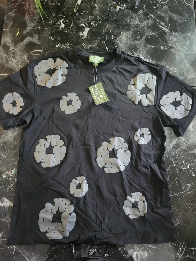 New Denim Tears T-Shirt - Size M thumbnail