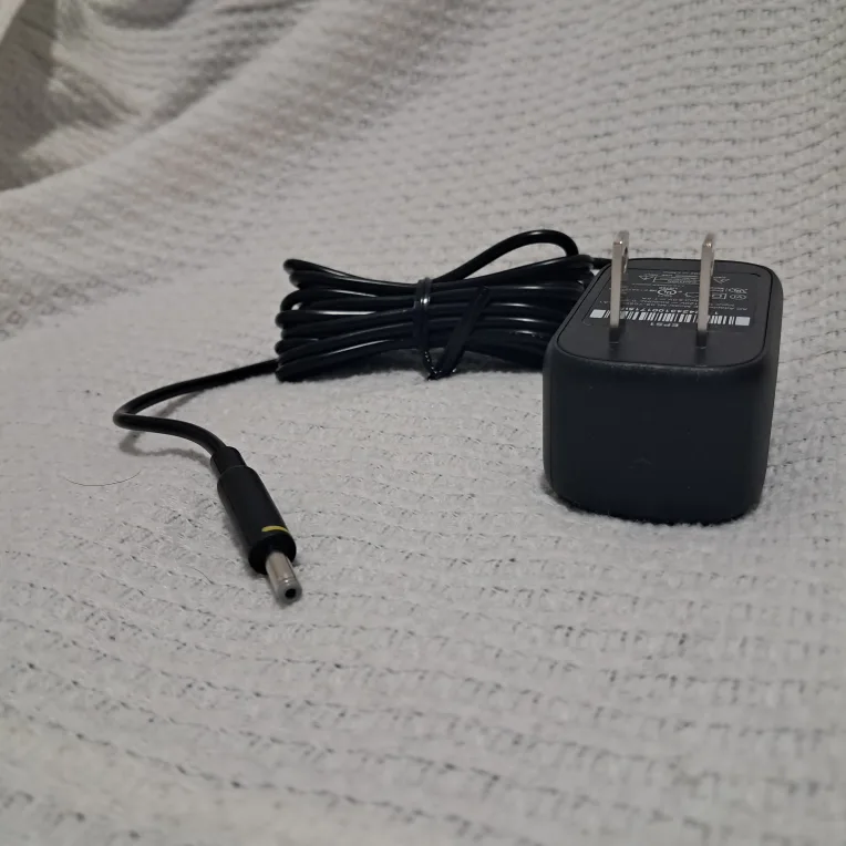 NEW Power Adapter thumbnail