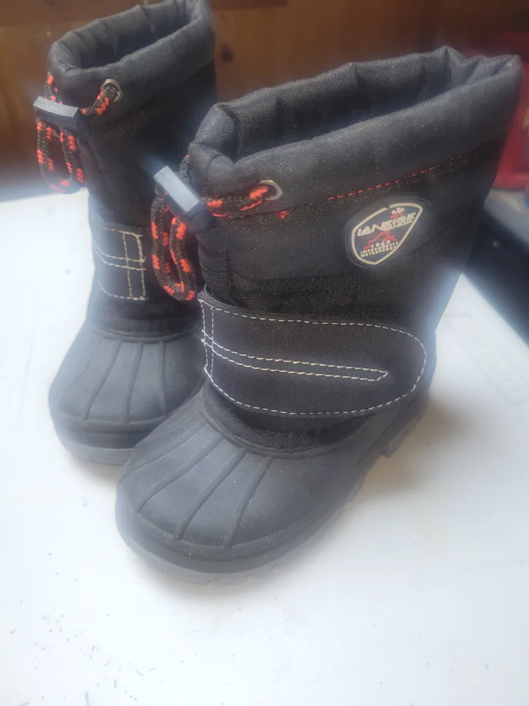 Laneige Waterproof Winter Boots - Size 7