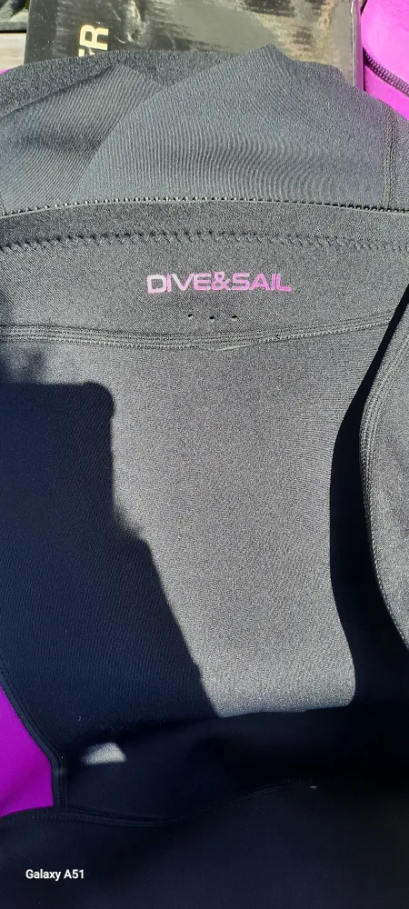 Dive & Sail Wetsuit Top - Black & Purple image indicator(2)