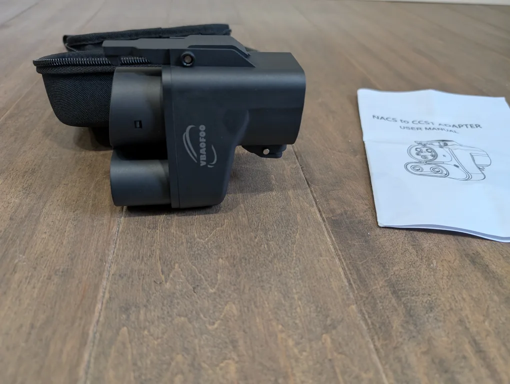 NACS to CCS1 Adapter with Carrying Case image indicator(3)