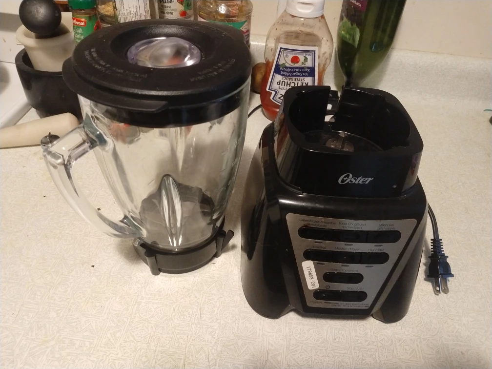 Oster Pro 1200 Plus Blender with Smoothie Cup