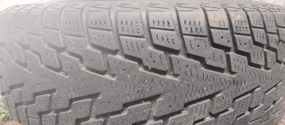 Set of 4 winter tires 205/65R16 image indicator(9)