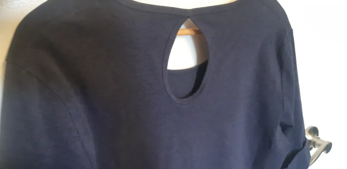 Bleu & Gray Top - Size L image indicator(6)