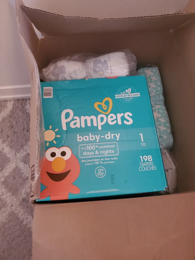 Free Diapers Box thumbnail
