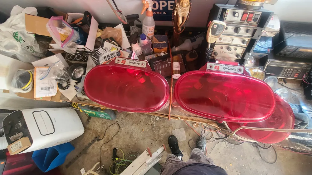 FEDERAL SIGNAL AERODYNIC DOMES image indicator(2)