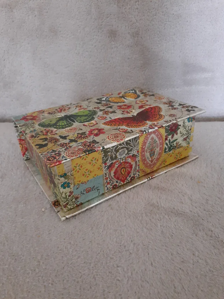 Decorative Butterfly Keepsake Box image indicator(2)