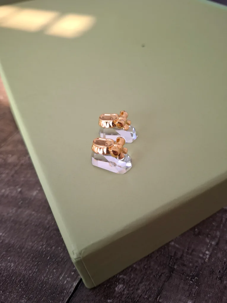 Swarovski crystal baby shoes. image indicator(2)