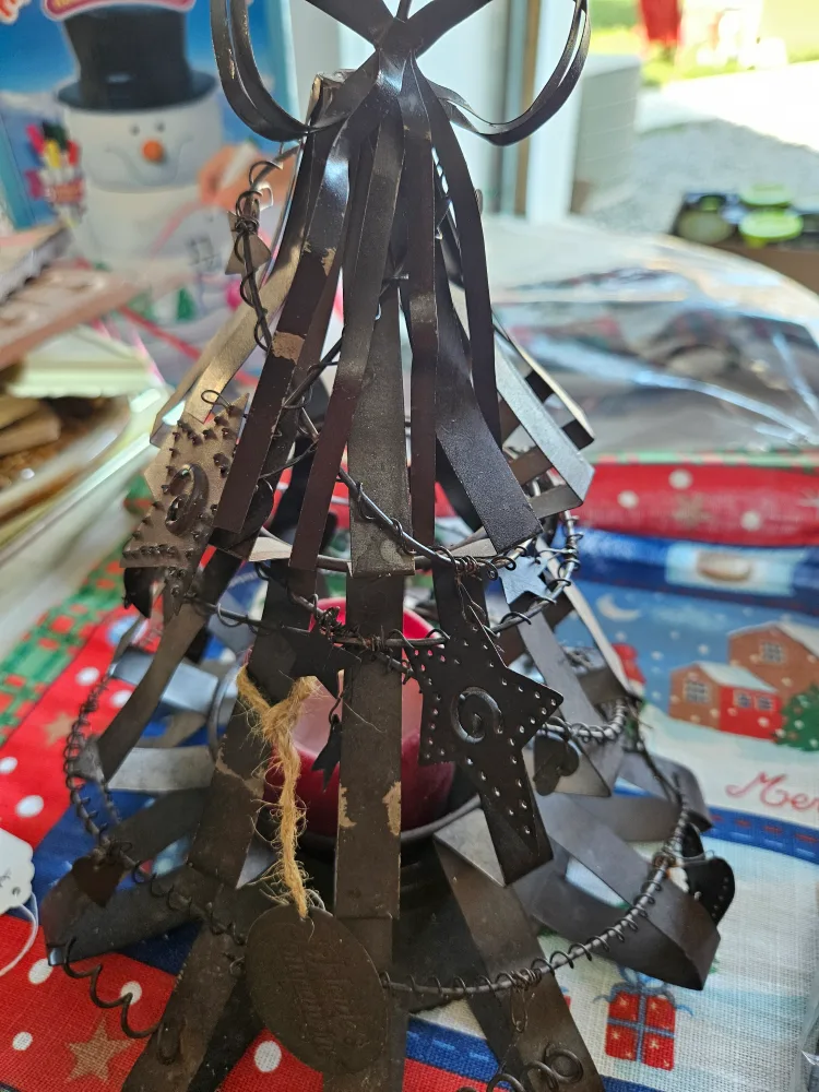 Christmas in July Heide's Companions Metal Christmas Tree