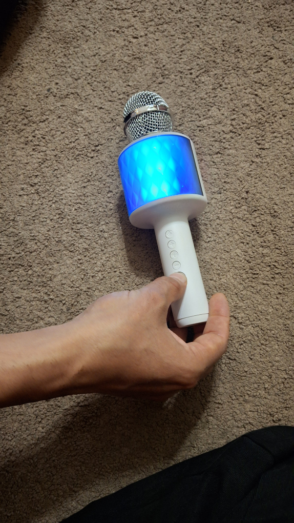 Wireless Bluetooth Karaoke Microphone - photo 4