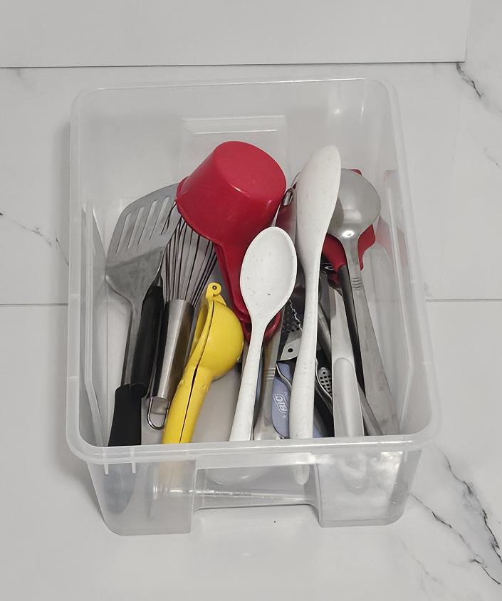 Plates, bowls, glasses, and cutlery - photo 3
