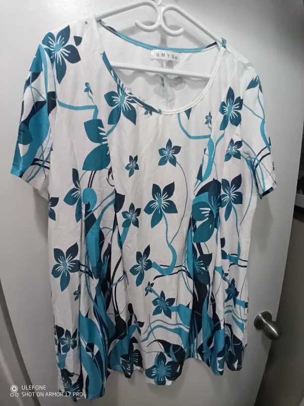 SMYSE Floral Print Top thumbnail