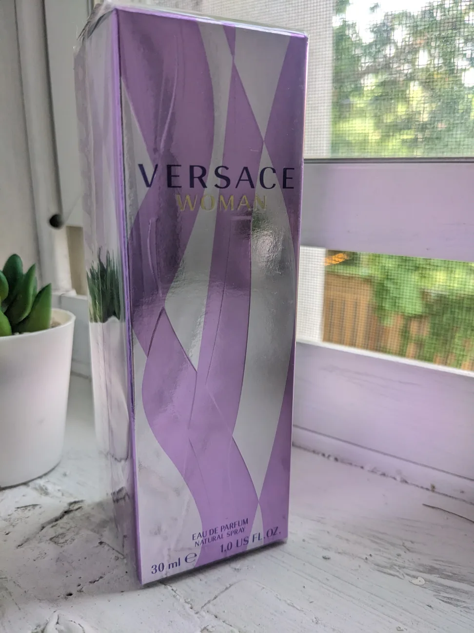 Versace Woman Perfume - Brand new thumbnail