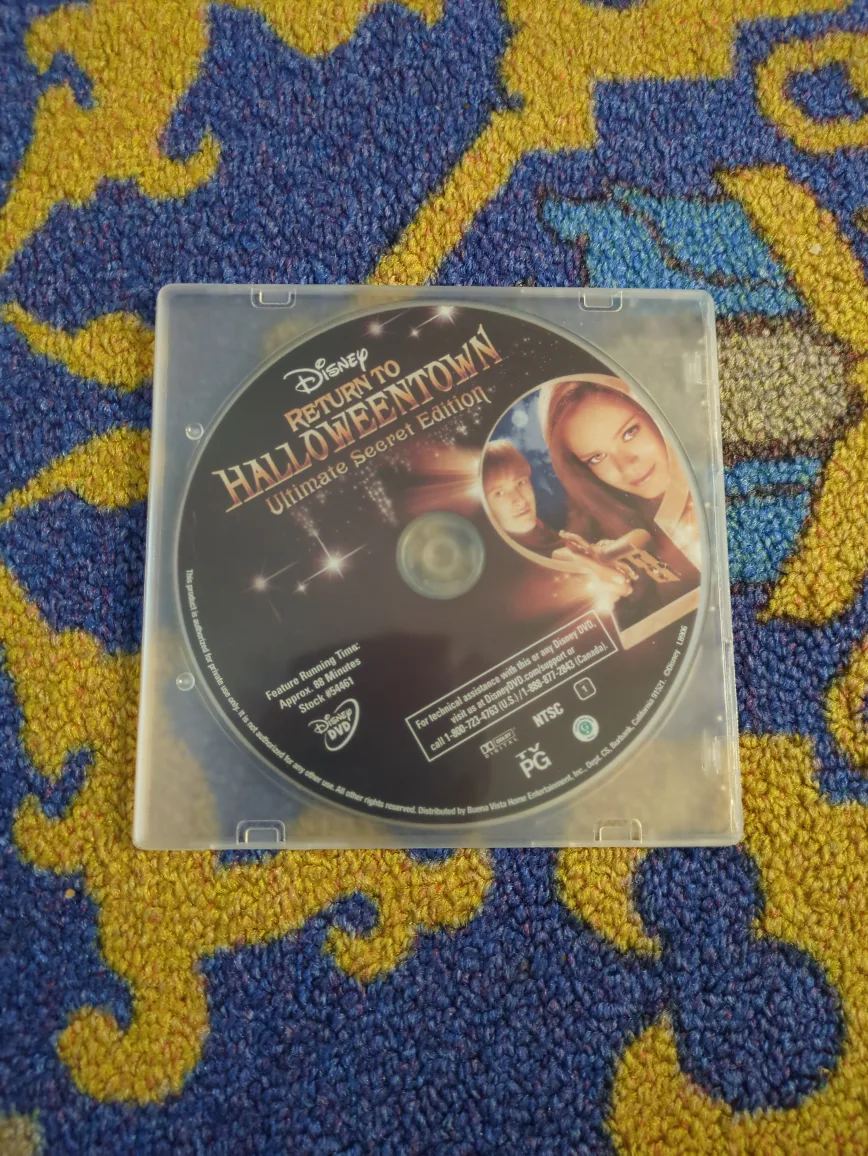 Disney Return to Halloweentown DVD thumbnail