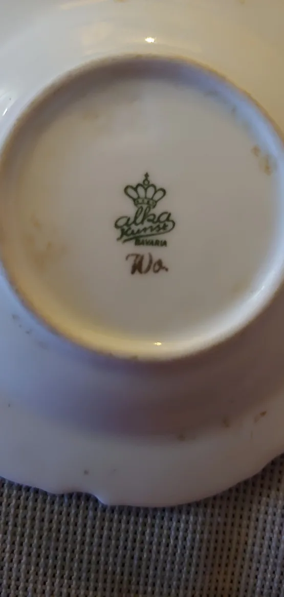 Vintage Alka Kunst Bavaria Ashtray image indicator(3)