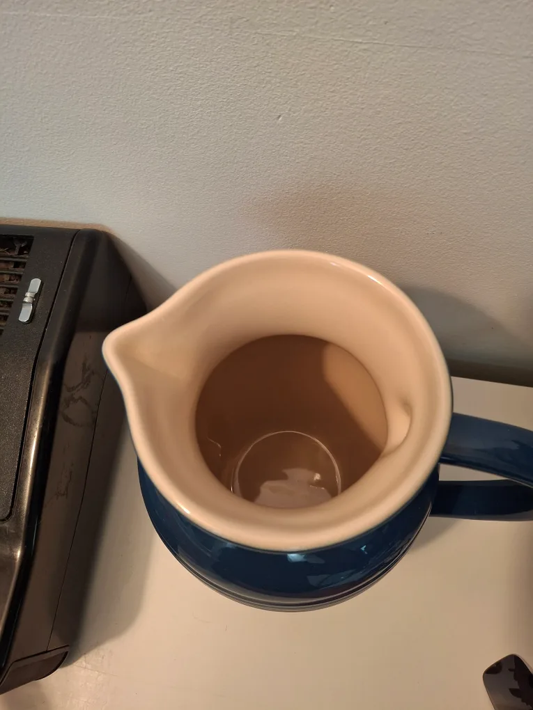 Le Creuset, Blue Ceramic Pitcher image indicator(4)