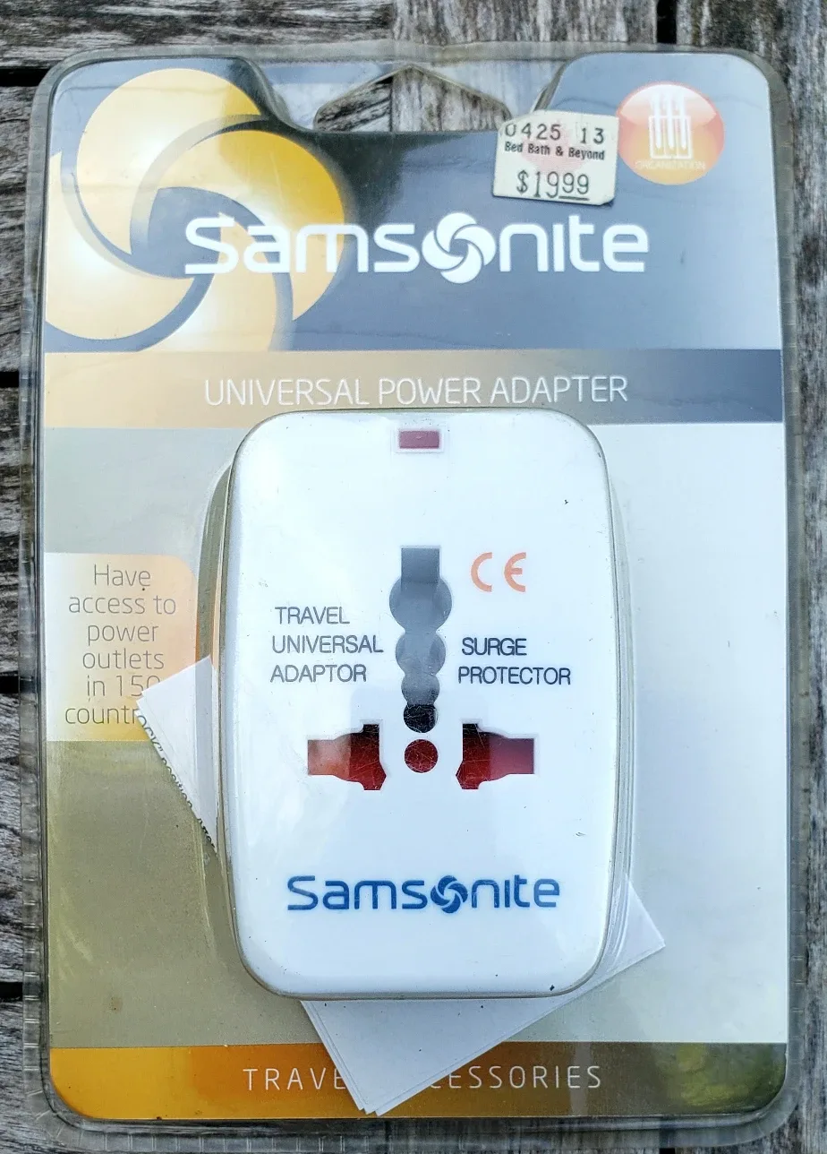 Samsonite Universal Power Adapter - New in Package thumbnail