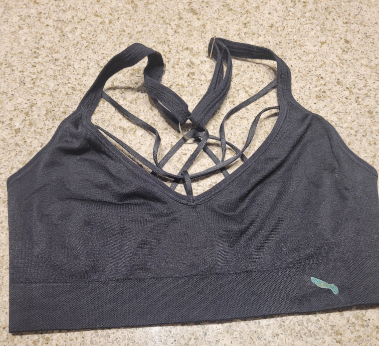 Yoga pants and bras bundle 17  pieces ALL for 45$ - photo 4