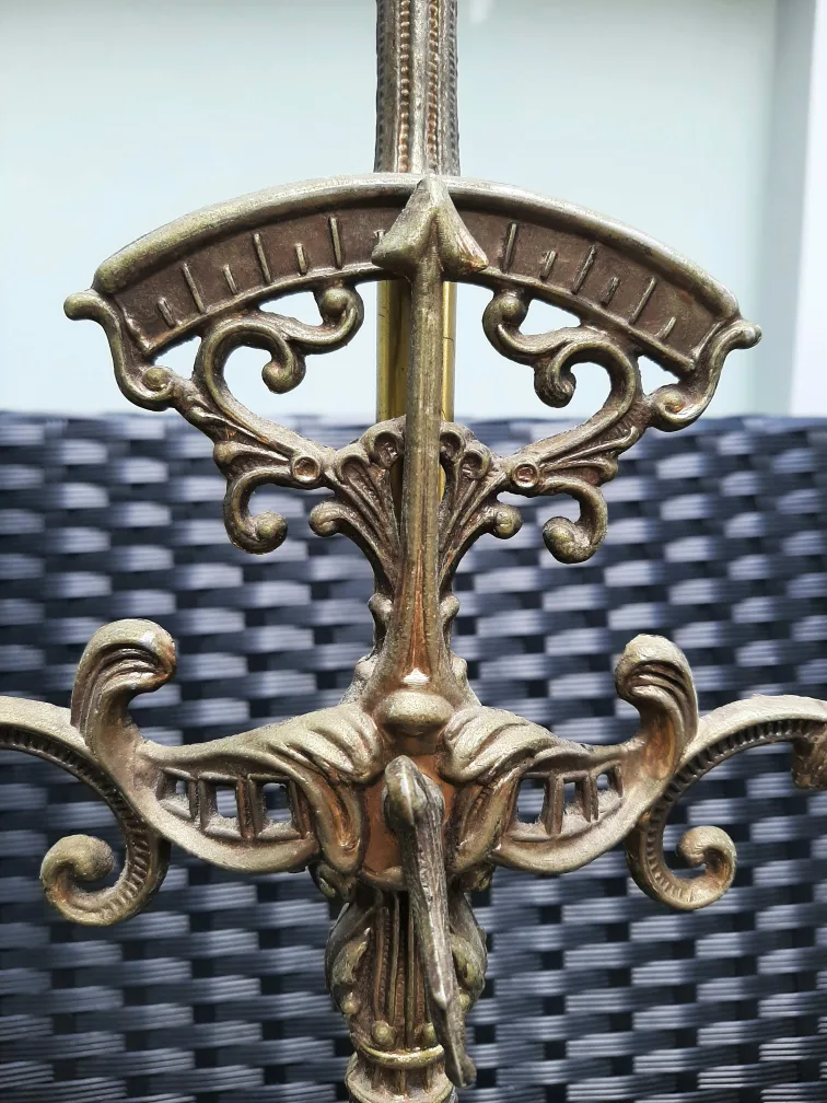 Vintage Ornate Metal Candle Holder image indicator(4)