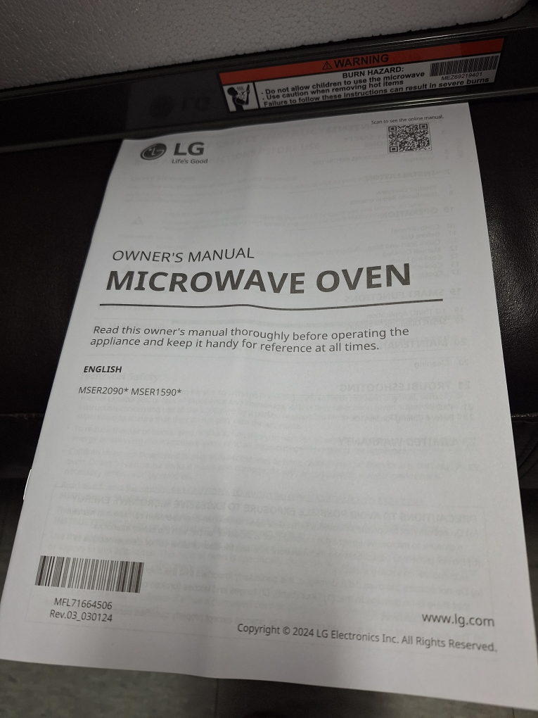 LG Microwave Oven - photo 2