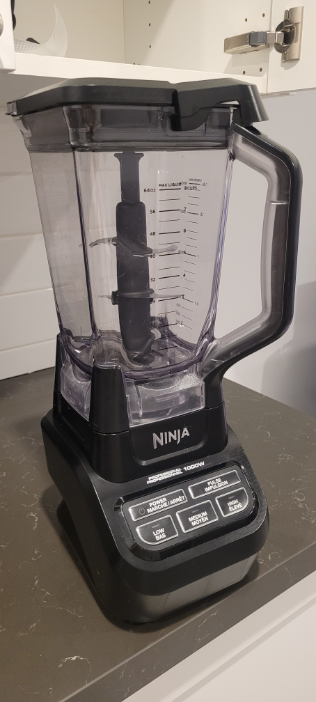 Ninja Professional 1000W Blender - photo 2