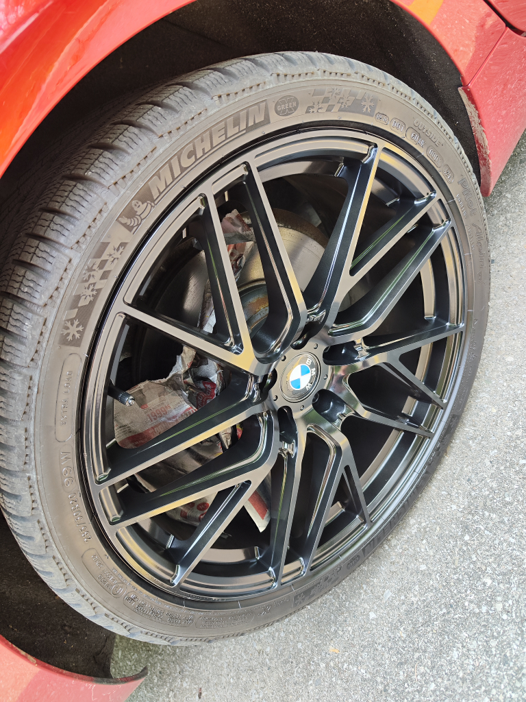 MICHELIN 285/30/20 - photo 2