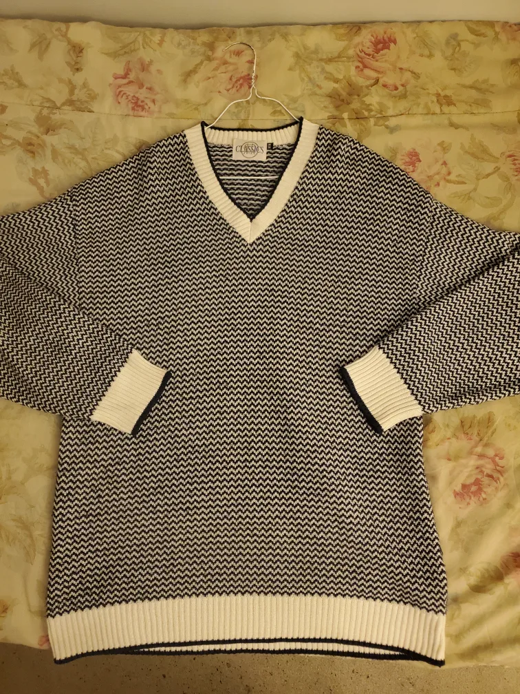 Vintage R&R Classics V-Neck Sweater thumbnail