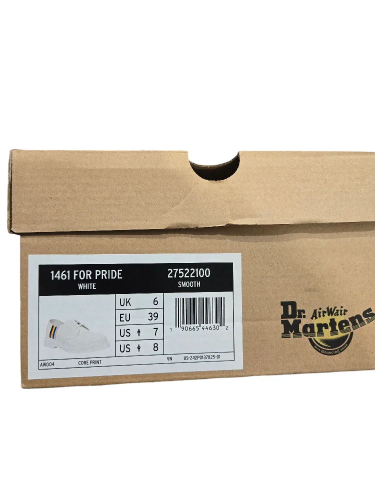 BNWOT Unisex Dr. Martens Rainbow For Pride image indicator(6)