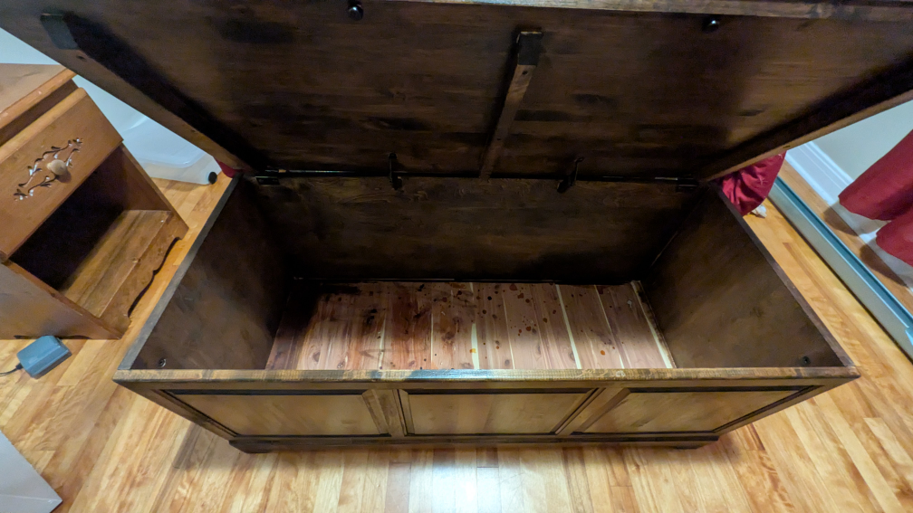 Dark Wood Storage Chest - photo 3