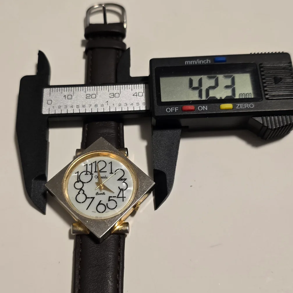 Quartz Watch New Battery image indicator(5)