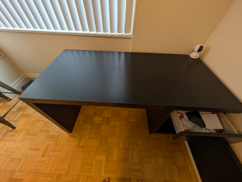 Ikea Malm big table / desk (price is negotiable) - photo 2